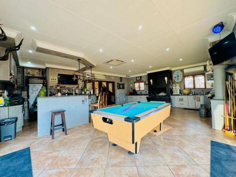 5 Bedroom Property for Sale in Kameeldrift East Gauteng