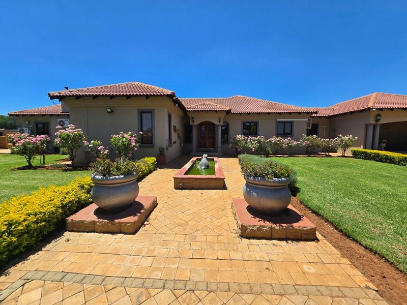 5 Bedroom Property for Sale in Kameeldrift East Gauteng
