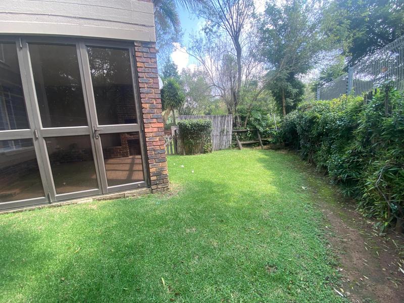 2 Bedroom Property for Sale in Sonneglans Gauteng
