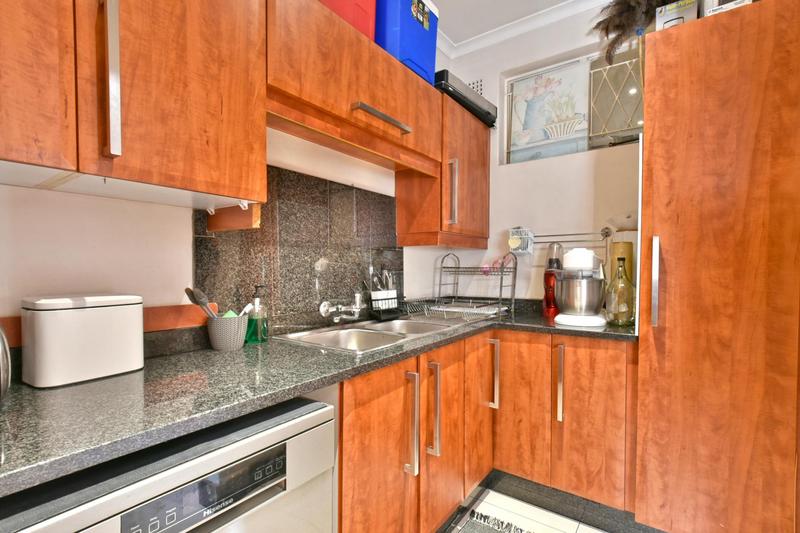 5 Bedroom Property for Sale in Brackenhurst Gauteng