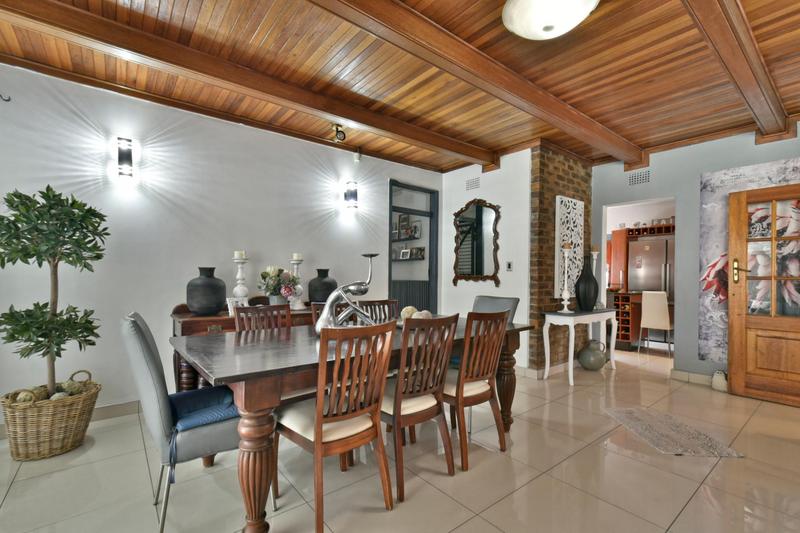 5 Bedroom Property for Sale in Brackenhurst Gauteng