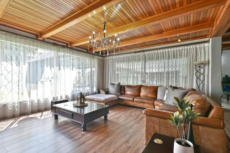 5 Bedroom Property for Sale in Brackenhurst Gauteng