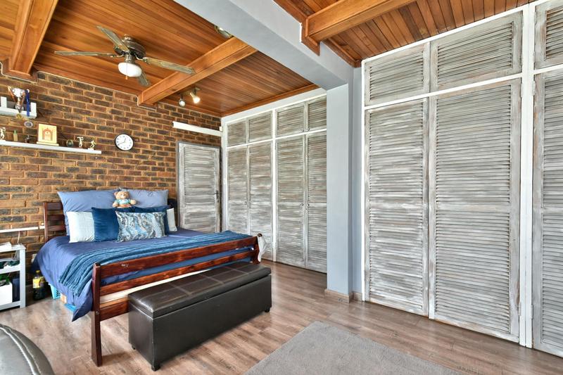 5 Bedroom Property for Sale in Brackenhurst Gauteng