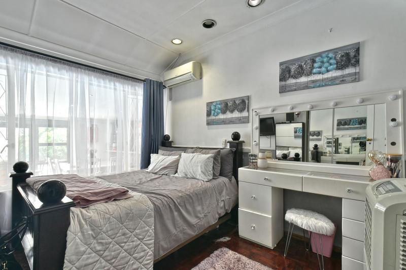 5 Bedroom Property for Sale in Brackenhurst Gauteng