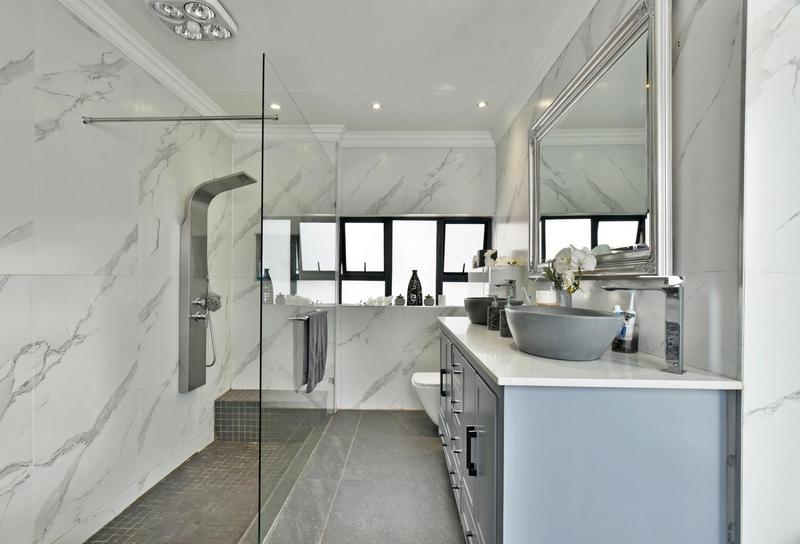 5 Bedroom Property for Sale in Brackenhurst Gauteng