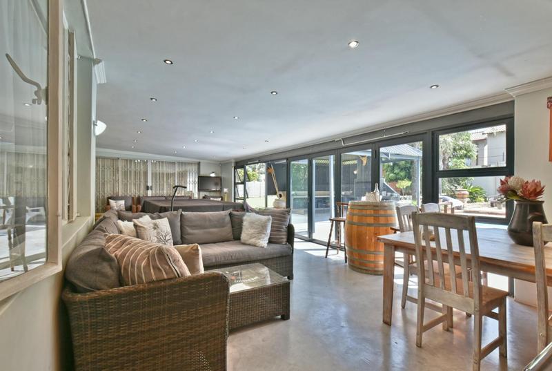 5 Bedroom Property for Sale in Brackenhurst Gauteng