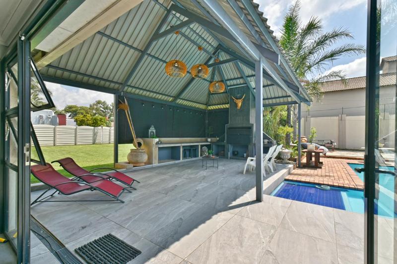 5 Bedroom Property for Sale in Brackenhurst Gauteng