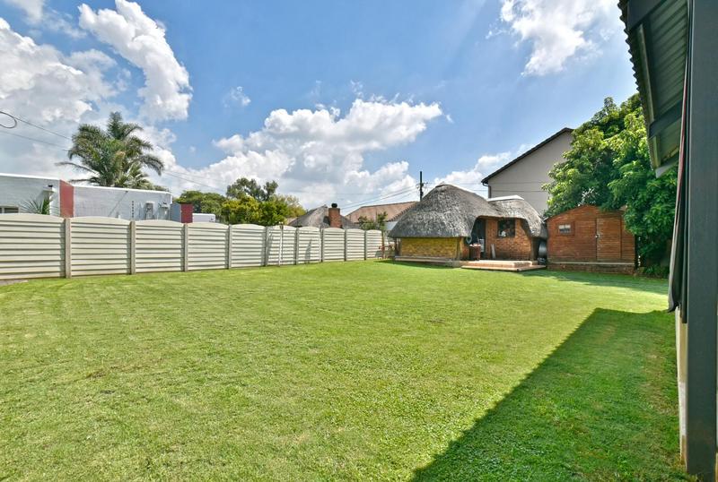 5 Bedroom Property for Sale in Brackenhurst Gauteng