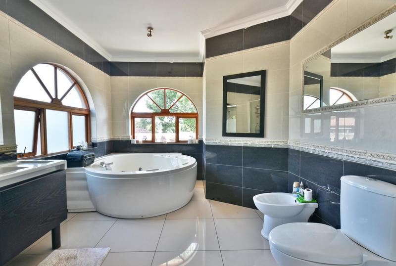 6 Bedroom Property for Sale in Randpark Ridge Gauteng
