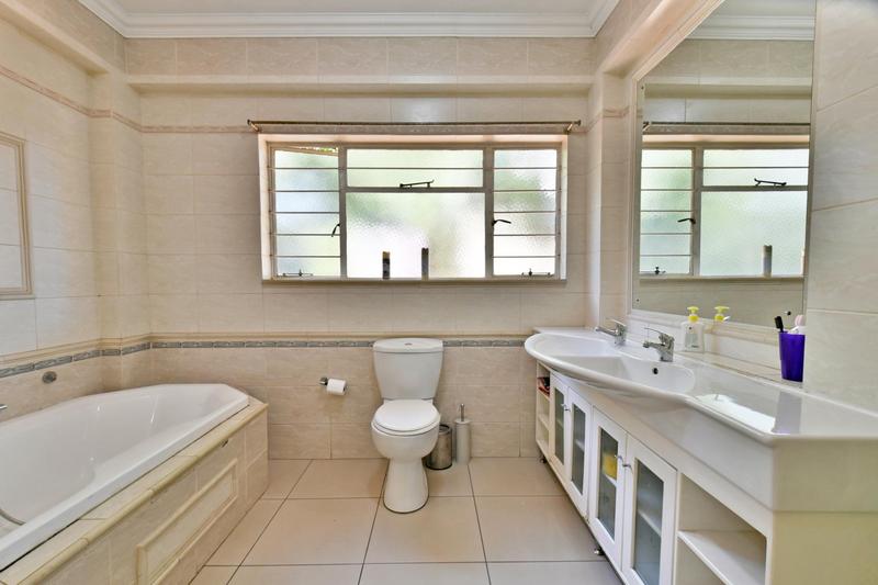 6 Bedroom Property for Sale in Randpark Ridge Gauteng