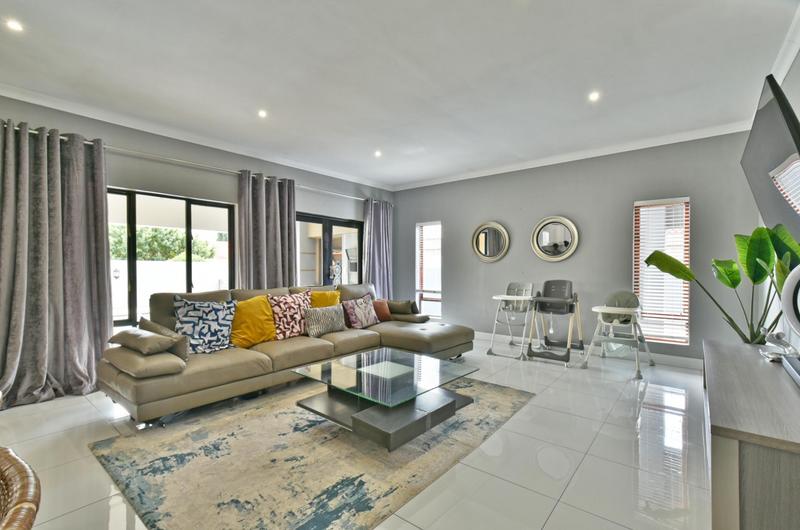 3 Bedroom Property for Sale in Willowbrook Gauteng