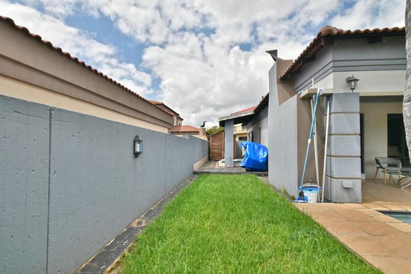 3 Bedroom Property for Sale in Willowbrook Gauteng