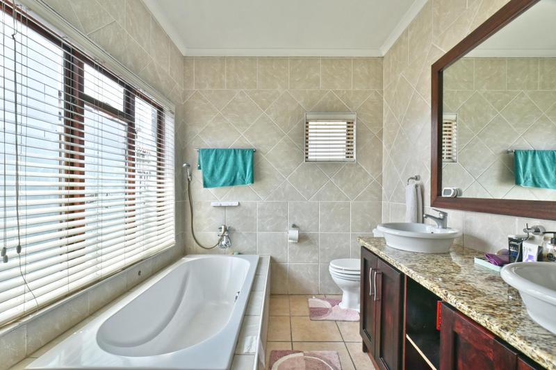 3 Bedroom Property for Sale in Willowbrook Gauteng