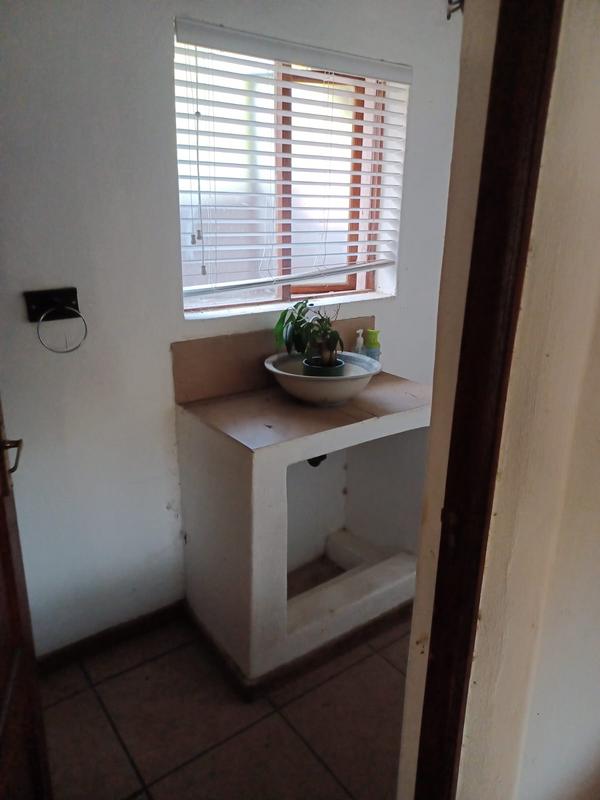 To Let 6 Bedroom Property for Rent in Ruimsig Gauteng