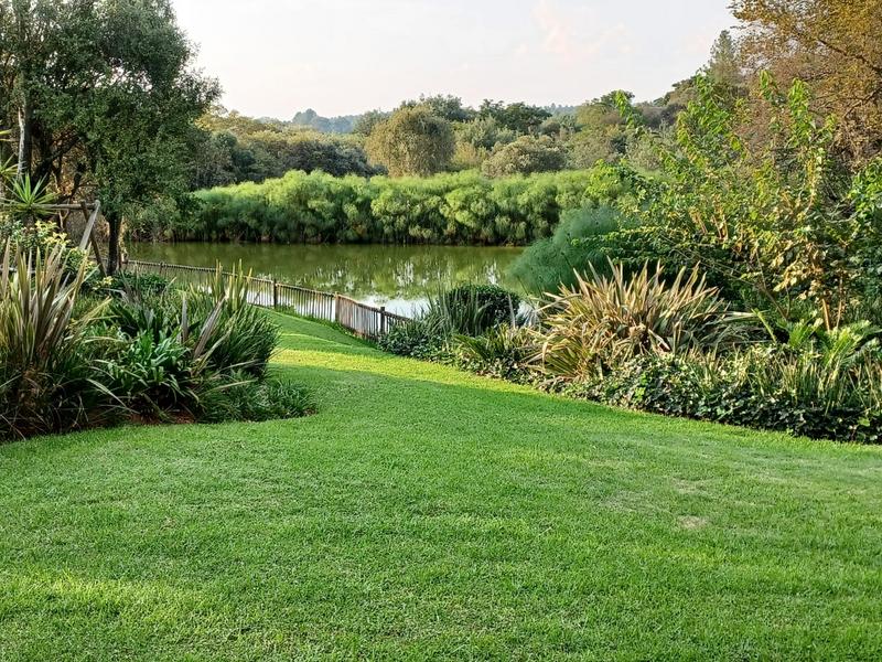 To Let 6 Bedroom Property for Rent in Ruimsig Gauteng