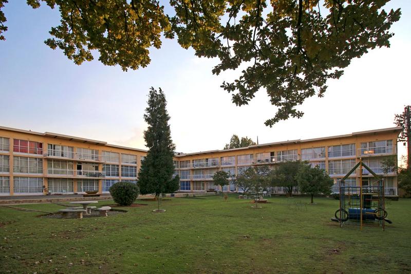 To Let 1 Bedroom Property for Rent in Horison Gauteng