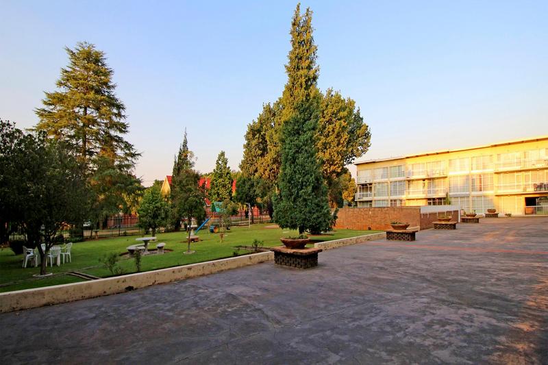 To Let 1 Bedroom Property for Rent in Horison Gauteng