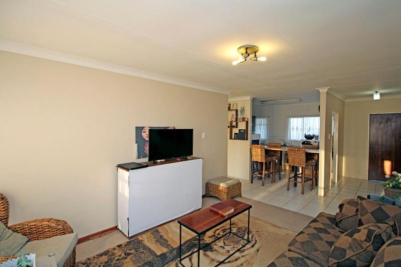 To Let 1 Bedroom Property for Rent in Horison Gauteng