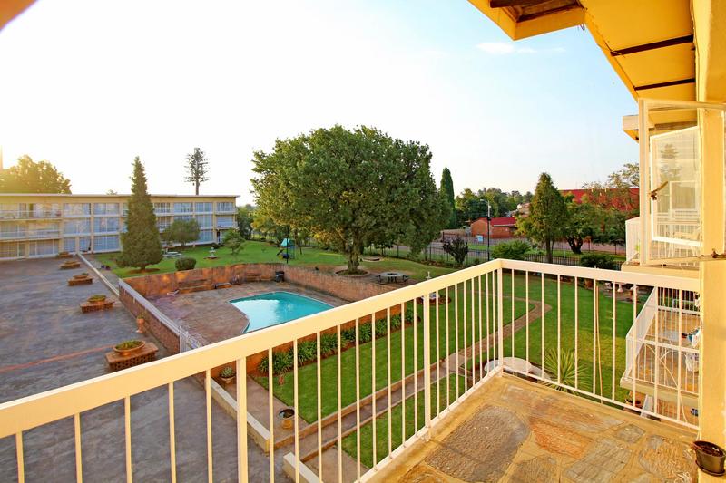 To Let 1 Bedroom Property for Rent in Horison Gauteng