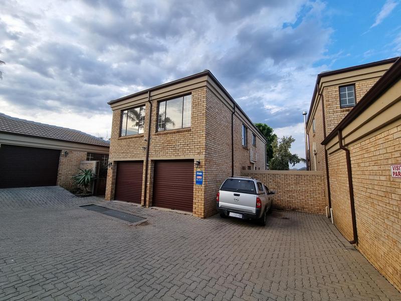 5 Bedroom Property for Sale in Amorosa Gauteng