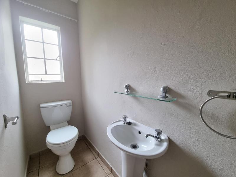 5 Bedroom Property for Sale in Amorosa Gauteng