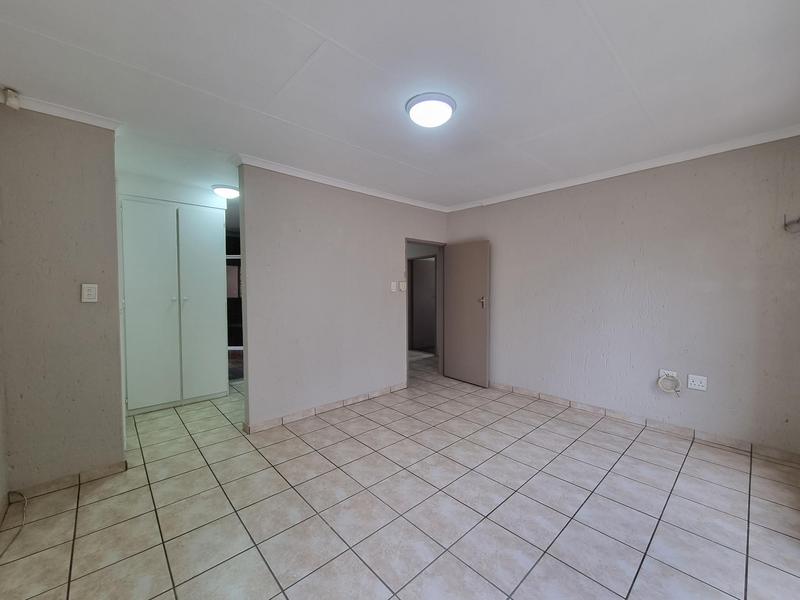 5 Bedroom Property for Sale in Amorosa Gauteng