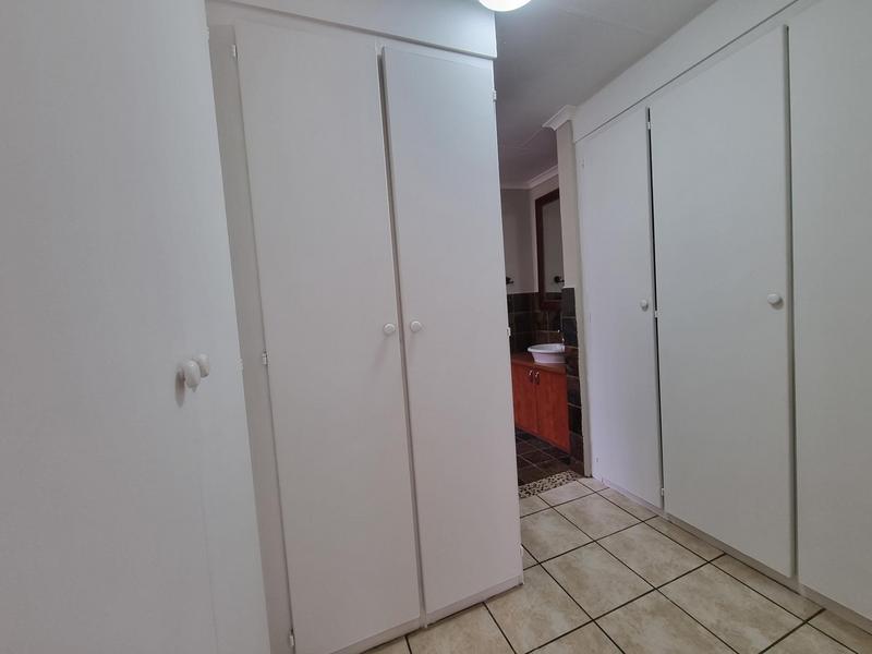 5 Bedroom Property for Sale in Amorosa Gauteng