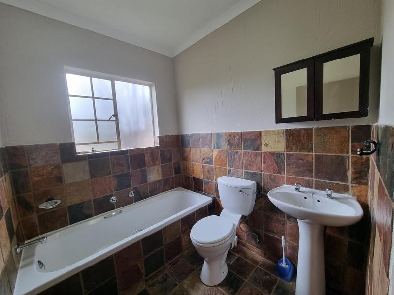 5 Bedroom Property for Sale in Amorosa Gauteng