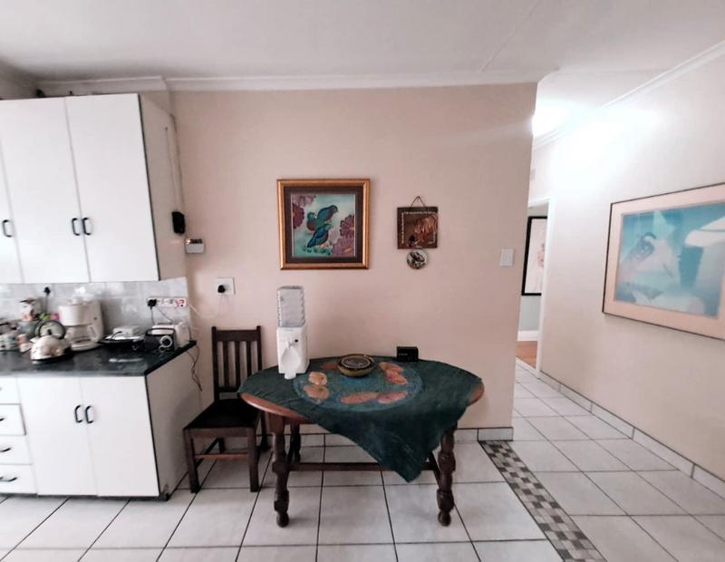 4 Bedroom Property for Sale in Sunnyridge Gauteng