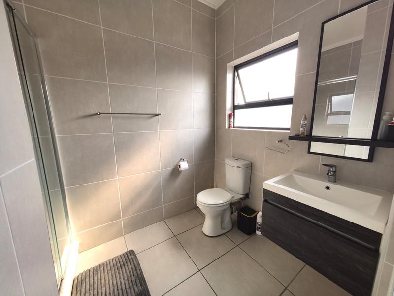 To Let 1 Bedroom Property for Rent in Modderfontein Gauteng