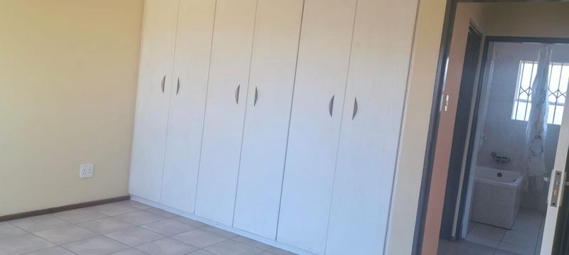 2 Bedroom Property for Sale in Halfway Gardens Gauteng