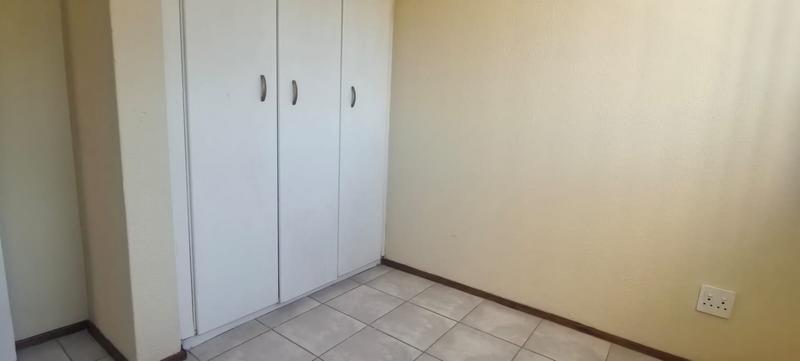 2 Bedroom Property for Sale in Halfway Gardens Gauteng