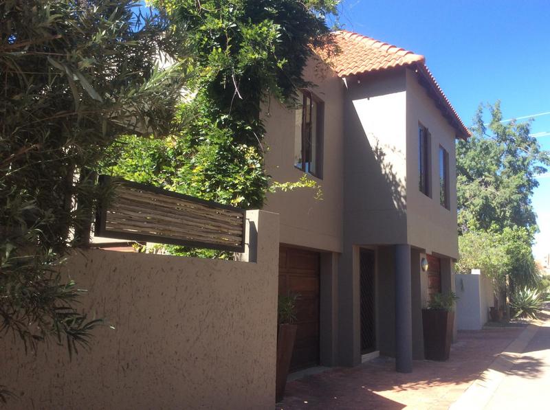 2 Bedroom Property for Sale in Magaliessig Gauteng