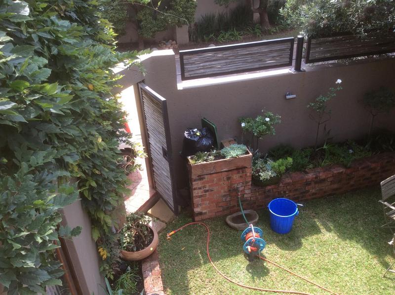 2 Bedroom Property for Sale in Magaliessig Gauteng