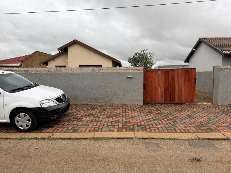 To Let 3 Bedroom Property for Rent in Dobsonville Gauteng