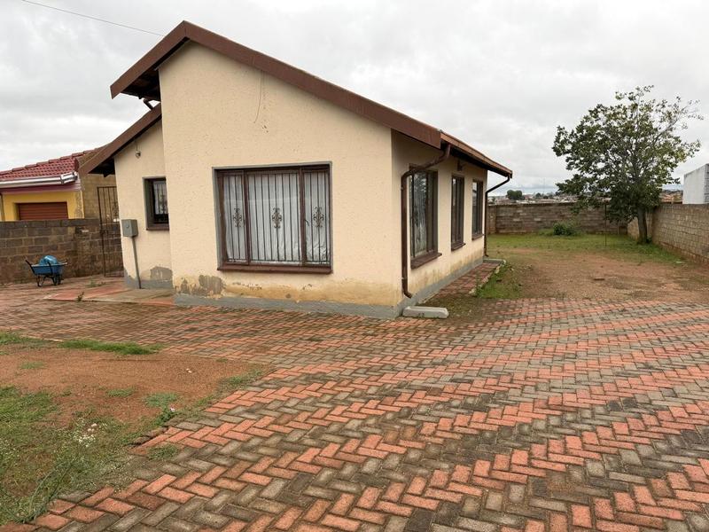 To Let 3 Bedroom Property for Rent in Dobsonville Gauteng