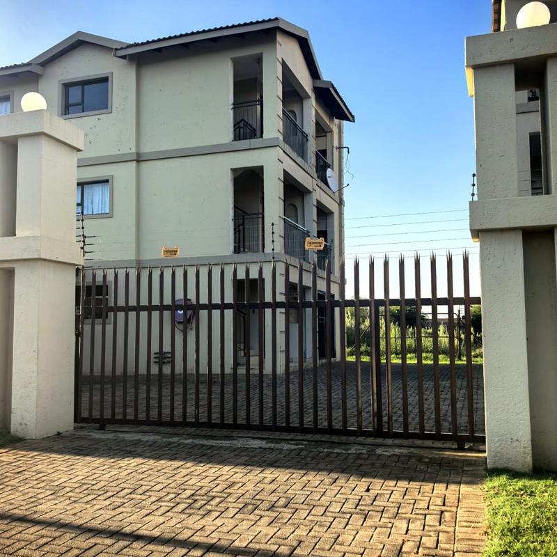 2 Bedroom Property for Sale in Eike Park Gauteng