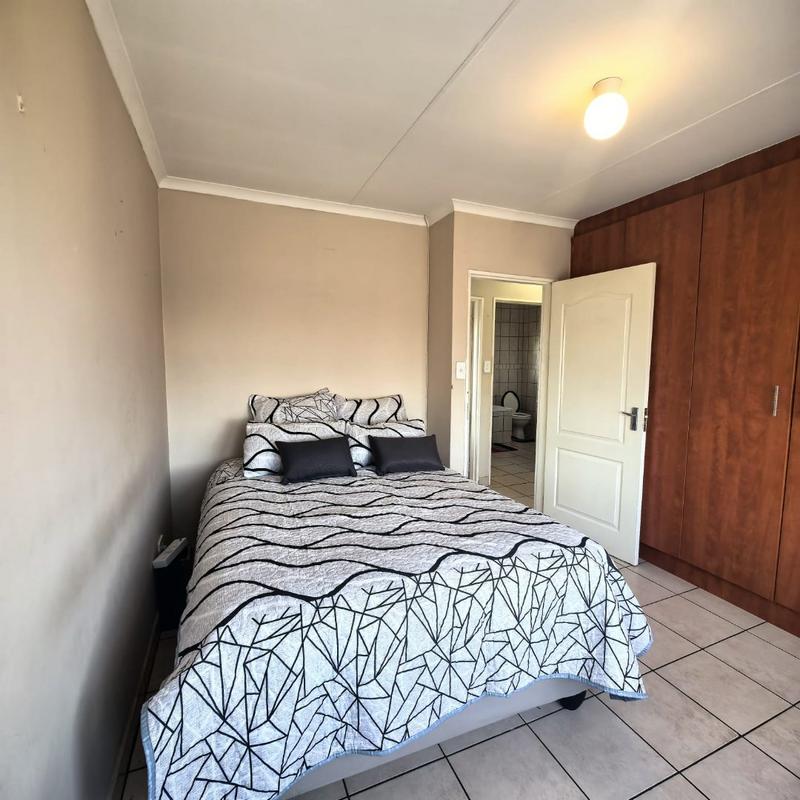 2 Bedroom Property for Sale in Eike Park Gauteng