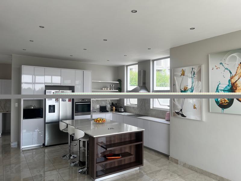 6 Bedroom Property for Sale in Waterkloof Heights Gauteng