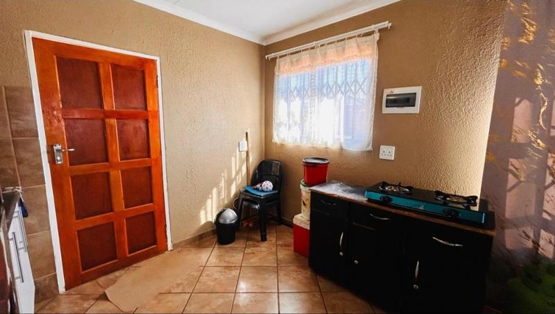 2 Bedroom Property for Sale in The Orchards Gauteng