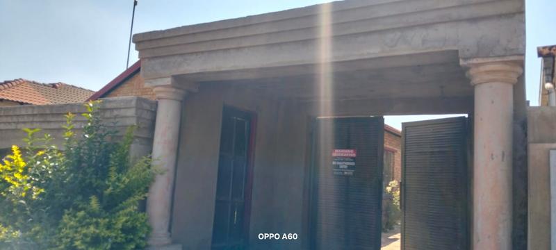 3 Bedroom Property for Sale in Roodekop Gauteng