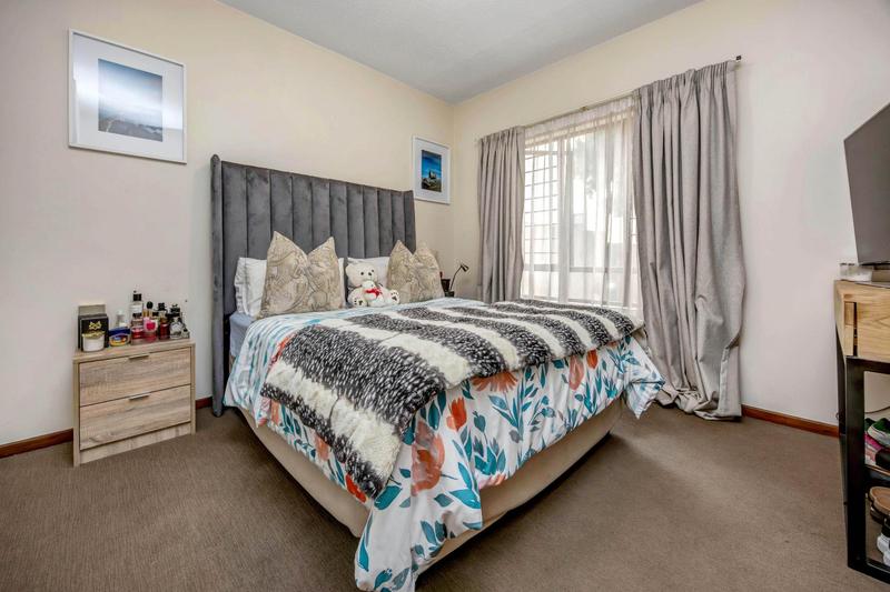 1 Bedroom Property for Sale in Broadacres Gauteng