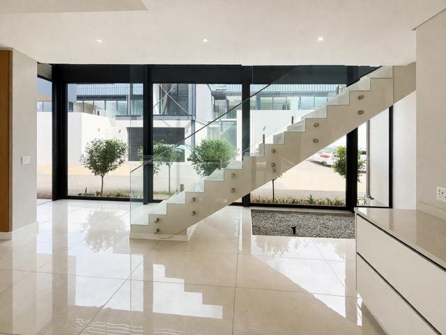 4 Bedroom Property for Sale in Houghton Gauteng