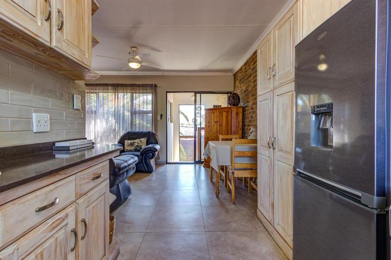 To Let 2 Bedroom Property for Rent in Bonaero Park Gauteng