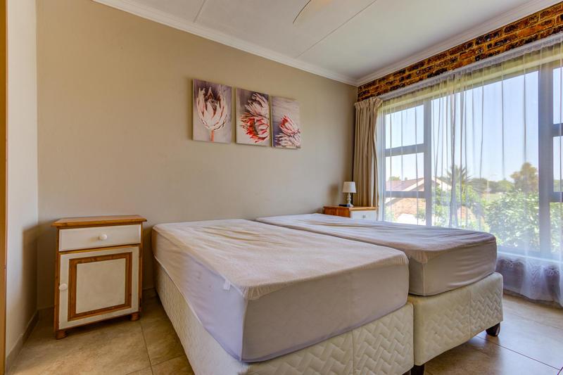To Let 2 Bedroom Property for Rent in Bonaero Park Gauteng