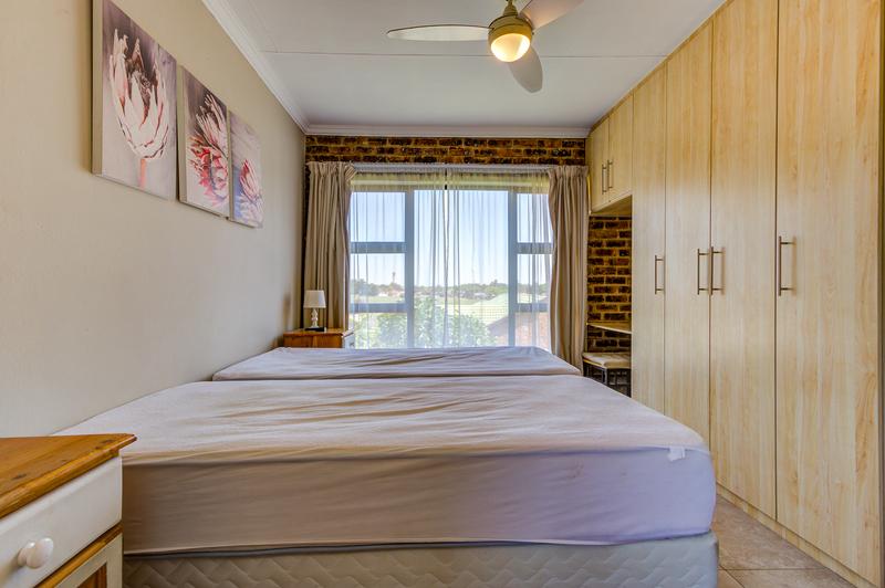 To Let 2 Bedroom Property for Rent in Bonaero Park Gauteng
