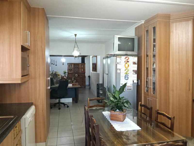 4 Bedroom Property for Sale in Randhart Gauteng