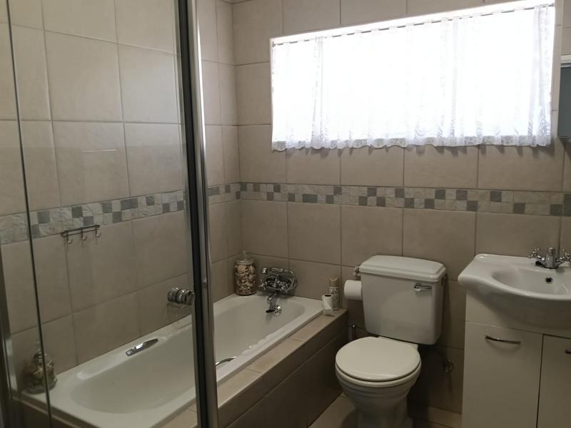 4 Bedroom Property for Sale in Randhart Gauteng
