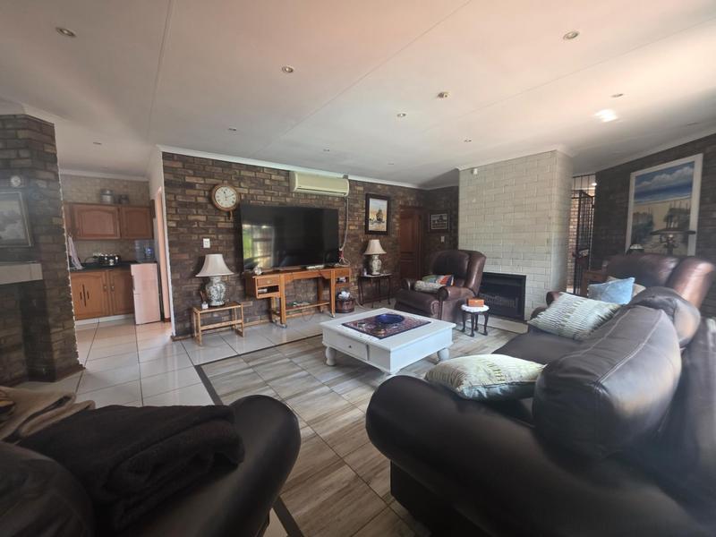 4 Bedroom Property for Sale in Sunward Park Gauteng