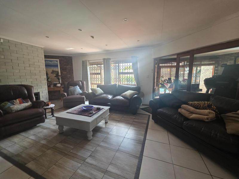 4 Bedroom Property for Sale in Sunward Park Gauteng